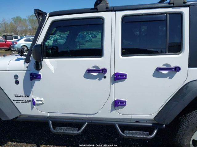 1C4BJWDG7HL612805 Jeep Wrangler Unlimited Sport 4x4