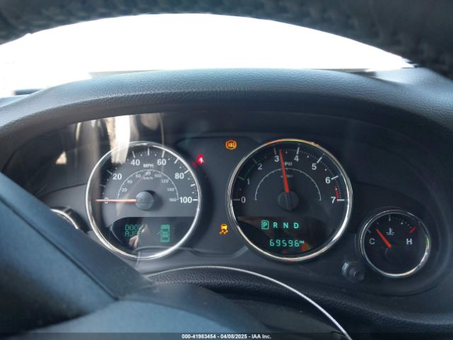 1C4BJWDG7HL612805 Jeep Wrangler Unlimited Sport 4x4