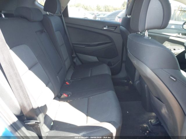 KM8J23A45GU181936 Hyundai TUCSON SE