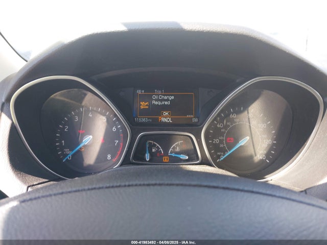 1FADP3F2XJL310931 Ford FOCUS SE