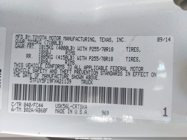 5TFUY5F19FX421139 Toyota Tundra Sr5 5.7l V8