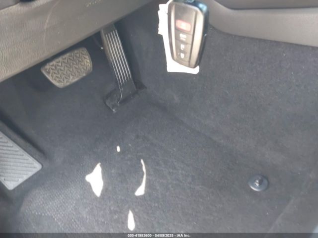 4T1AZ1FB8MU058733 Toyota AVALON XLE