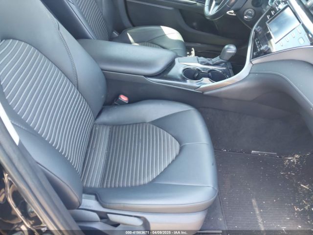 4T1B11HK3JU672528 Toyota CAMRY SE