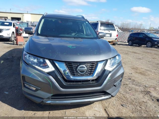 JN8AT2MV8JW318318 Nissan Rogue Sl