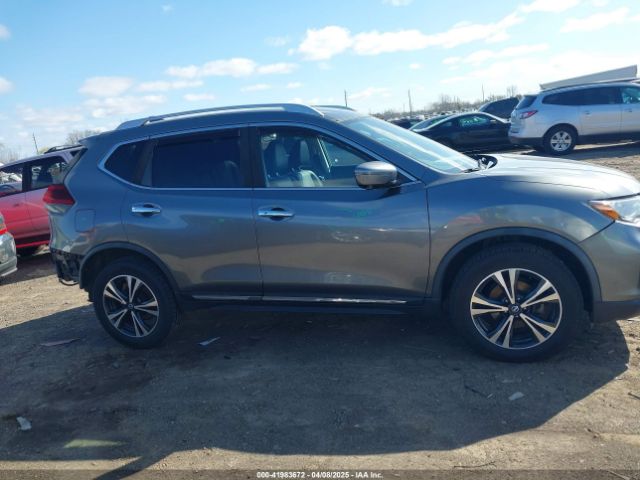 JN8AT2MV8JW318318 Nissan Rogue Sl