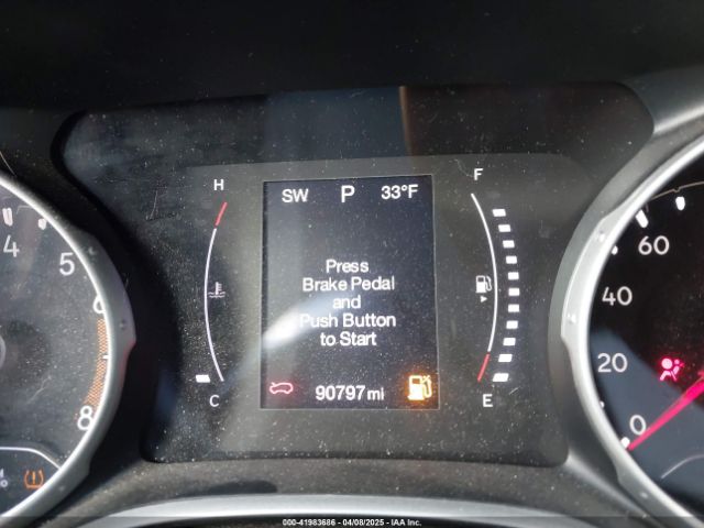 3C4NJDBB4KT689202 Jeep Compass Latitude 4x4