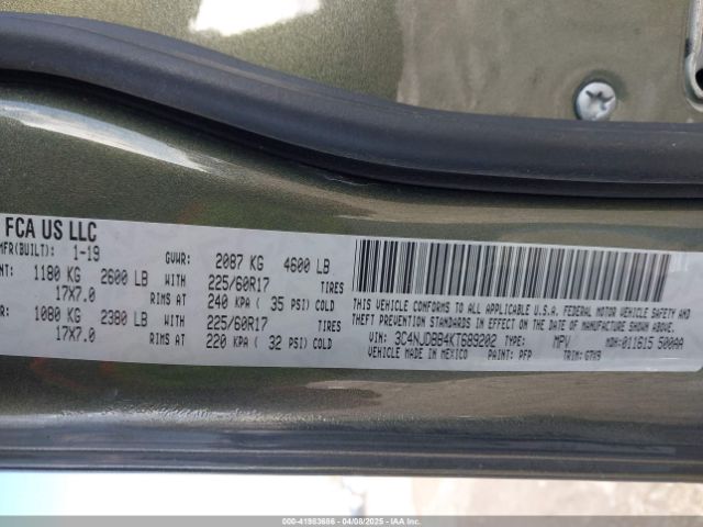 3C4NJDBB4KT689202 Jeep Compass Latitude 4x4