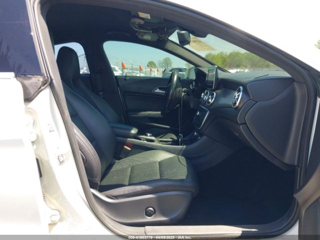 WDDSJ4EB4FN258966 Mercedes-Benz CLA 250