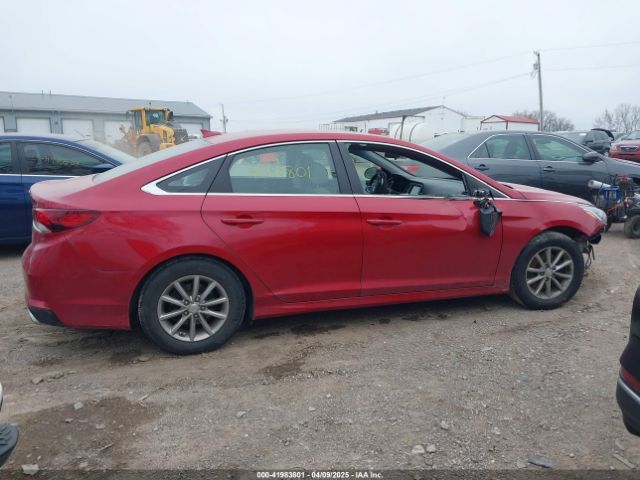 5NPE24AF8KH789935 Hyundai SONATA SE