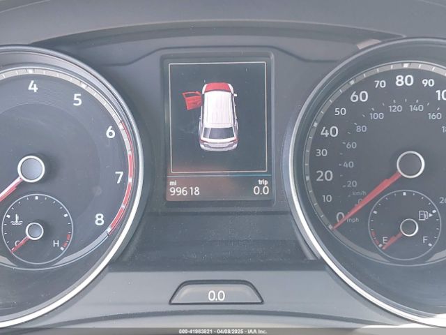 1V2DR2CA9JC502205 Volkswagen 2018