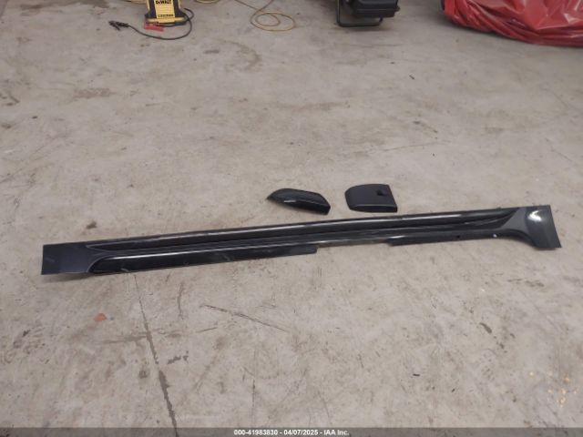 JTDEPMAE4MJ186595 Toyota COROLLA LE