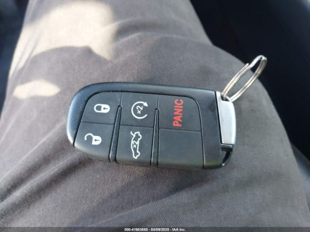 2C3CDZDJ7GH284889 Dodge Challenger Srt 392