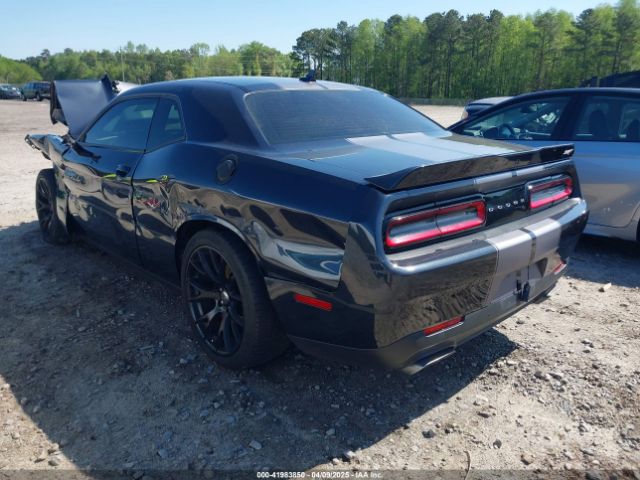 2C3CDZDJ7GH284889 Dodge Challenger Srt 392