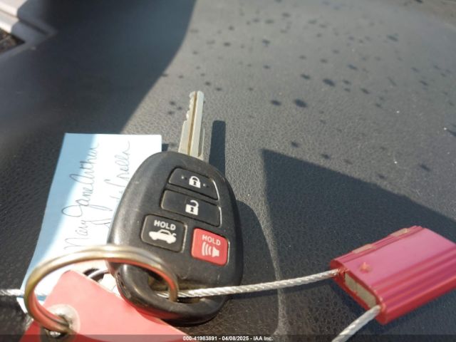 2T1BURHE5KC229381 Toyota COROLLA LE