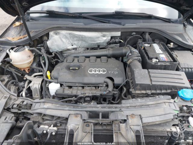 WA1ECCFS4HR009874 Audi Q3 2.0t Premium