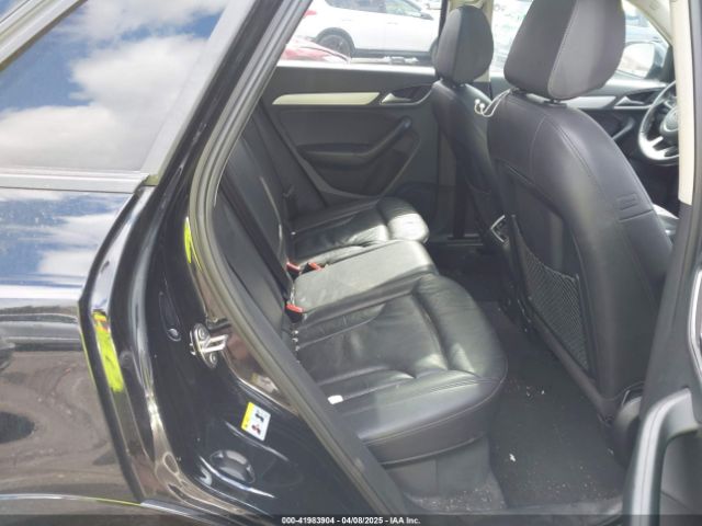 WA1ECCFS4HR009874 Audi Q3 2.0t Premium