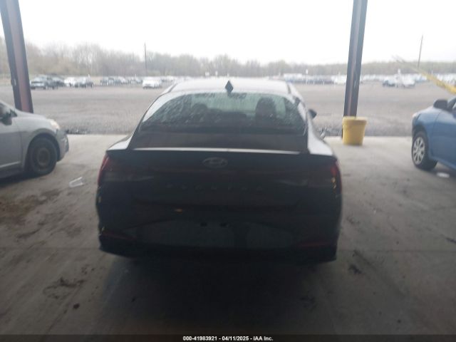 5NPLS4AG8MH007846 Hyundai ELANTRA SEL