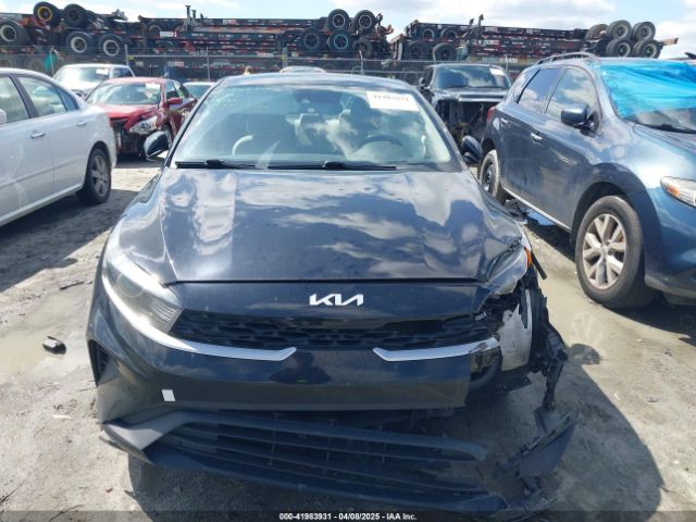 3KPF24AD8NE419189 KIA Forte Lxs