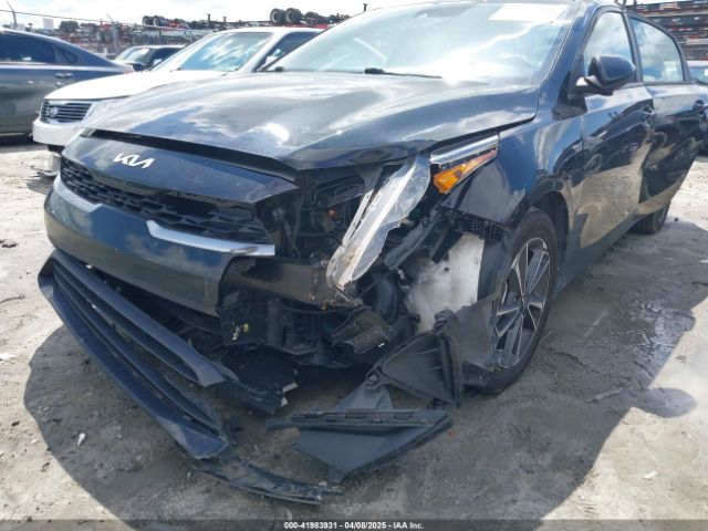 3KPF24AD8NE419189 KIA Forte Lxs