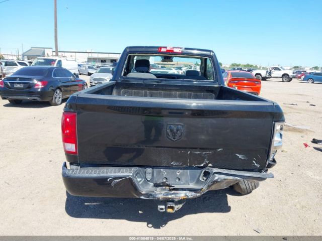 3C6JR6AG4HG750525 RAM 1500 Express  4x2 6'4 Box