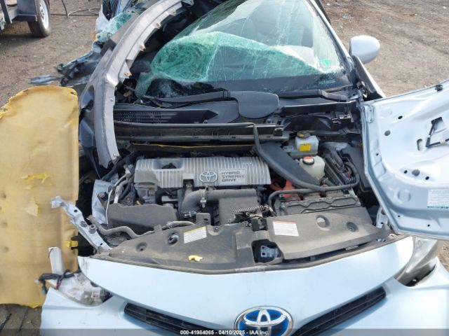JTDZN3EU0GJ053887 Toyota Prius V Three