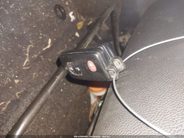 JTDZN3EU0GJ053887 Toyota Prius V Three