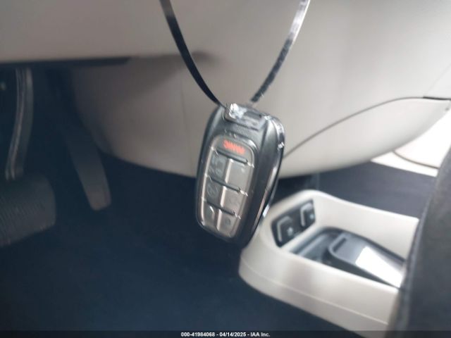 2C4RC1EG0HR688836 Chrysler Pacifica Touring-l Plus