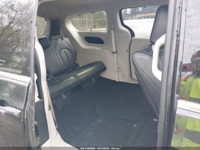 2C4RC1EG0HR688836 Chrysler Pacifica Touring-l Plus