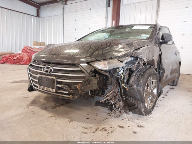 5NPD84LFXJH263117 Hyundai ELANTRA SEL