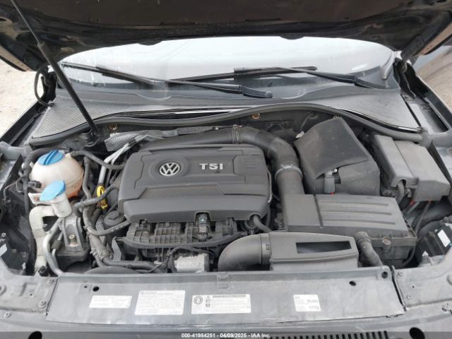 1VWBT7A38EC033381 Volkswagen Passat 1.8t Se