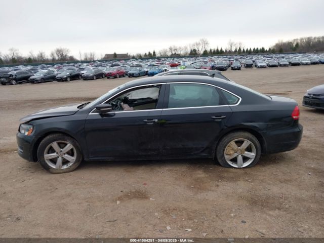 1VWBT7A38EC033381 Volkswagen Passat 1.8t Se