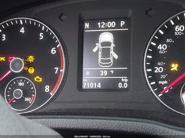 1VWBT7A38EC033381 Volkswagen Passat 1.8t Se