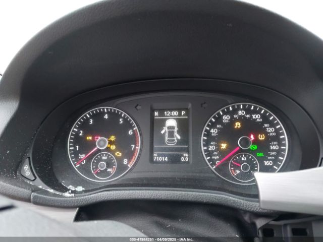 1VWBT7A38EC033381 Volkswagen Passat 1.8t Se