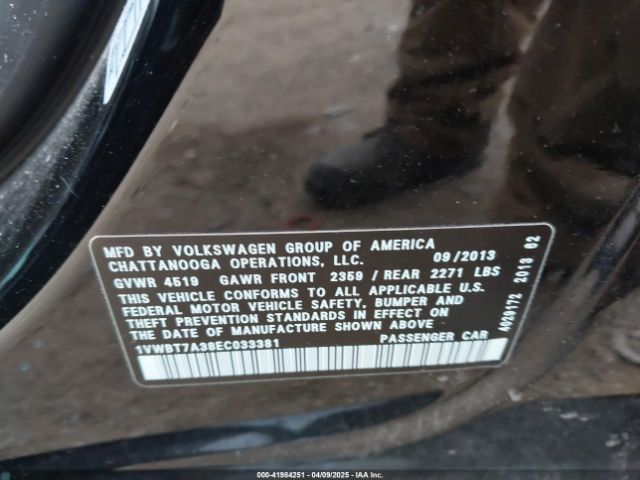 1VWBT7A38EC033381 Volkswagen Passat 1.8t Se