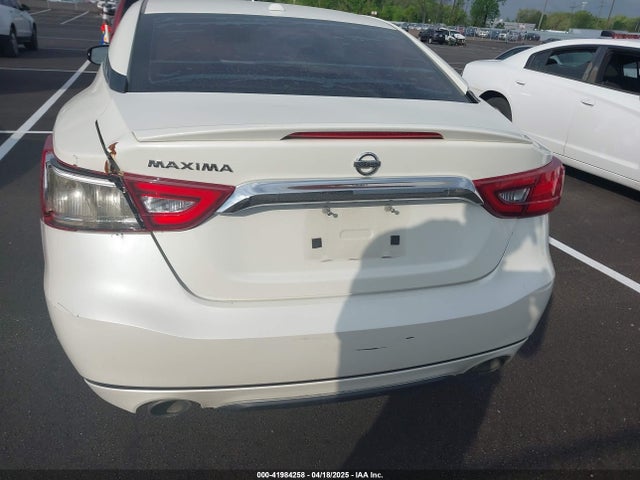1N4AA6AP8HC365378 Nissan Maxima 3.5 S