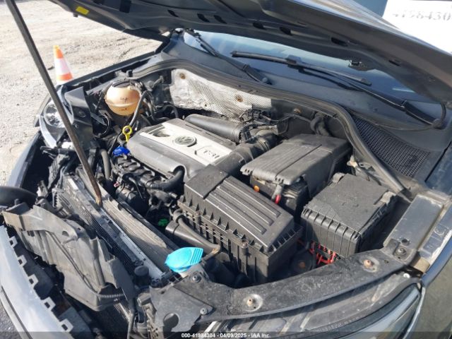 WVGBV7AX4FW578893 Volkswagen TIGUAN S