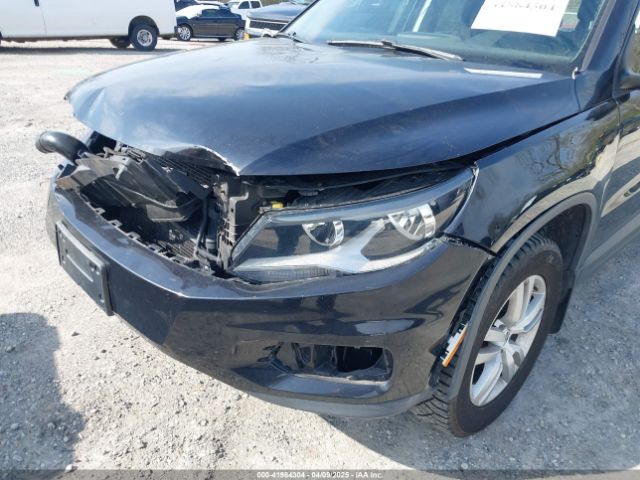 WVGBV7AX4FW578893 Volkswagen TIGUAN S