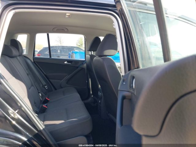 WVGBV7AX4FW578893 Volkswagen TIGUAN S