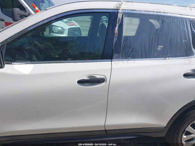 Nissan ROGUE S 2017 5N1AT2MT0HC811413 Image 13