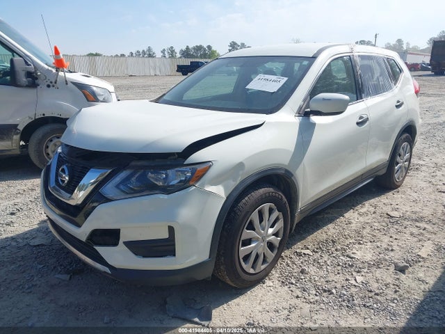 Nissan ROGUE S 2017 5N1AT2MT0HC811413 Image 2