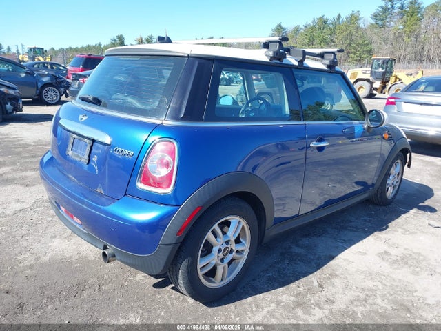 2012 MINI COOPER WMWSU3C52CT542030 Photo 3