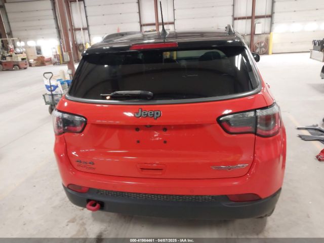 3C4NJDDB3KT727726 Jeep Compass Trailhawk