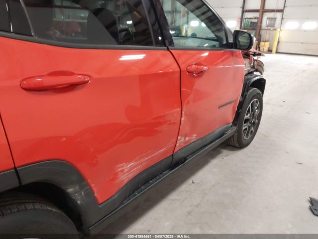 3C4NJDDB3KT727726 Jeep Compass Trailhawk
