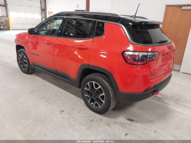 3C4NJDDB3KT727726 Jeep Compass Trailhawk
