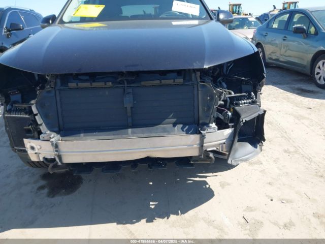WA1LAAF71JD016099 Audi Q7 3.0t Premium