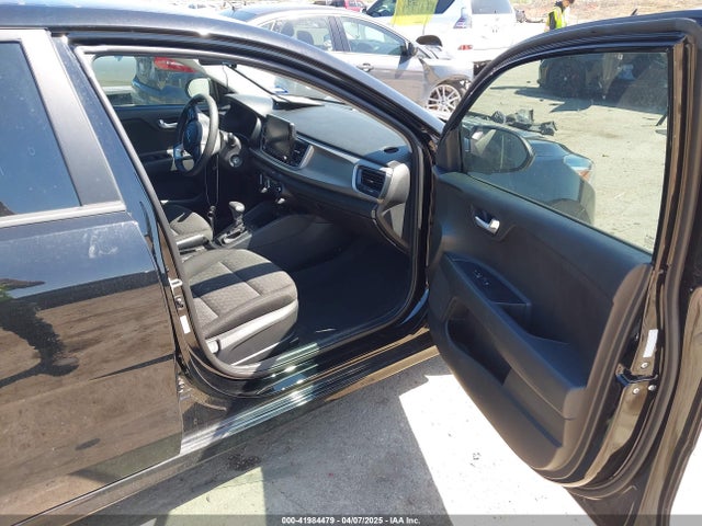 3KPA24AD4PE578904 KIA RIO LX