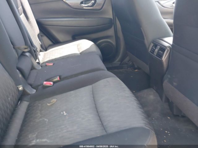 JN8AT2MT8LW011832 Nissan Rogue Sv Fwd