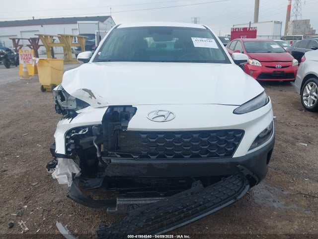 KM8K2CAB2NU794404 Hyundai Kona Se
