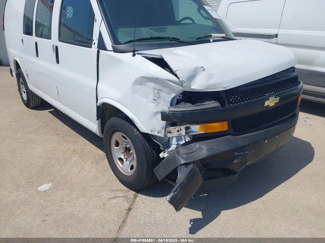 1GCWGAFP0K1163129 Chevrolet Express 2500 Work Van