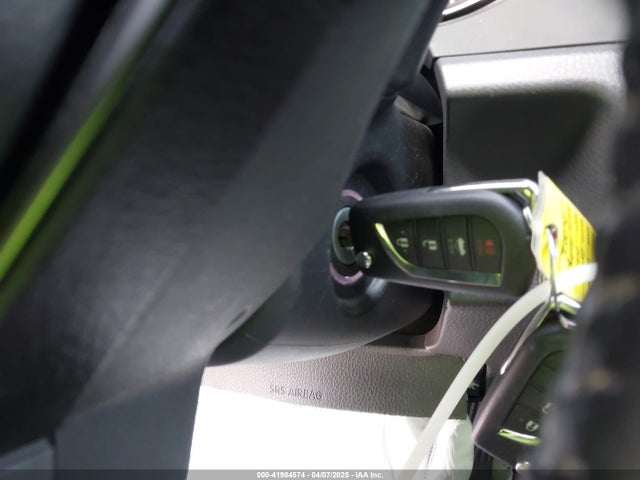 4T1G11AKXNU061322 Toyota CAMRY SE
